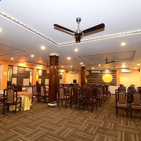 Hotel Little Palace Dibrugarh Ngoại thất bức ảnh