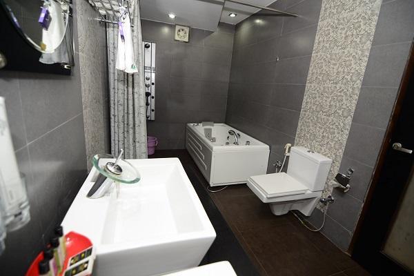 Hotel Little Palace Dibrugarh Ngoại thất bức ảnh