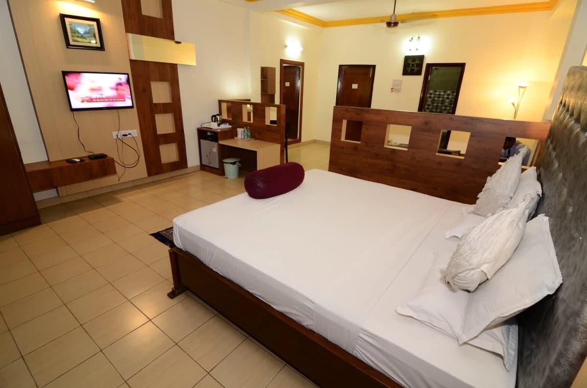Hotel Little Palace Dibrugarh Ngoại thất bức ảnh
