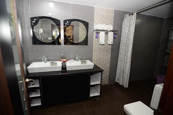 Hotel Little Palace Dibrugarh Ngoại thất bức ảnh