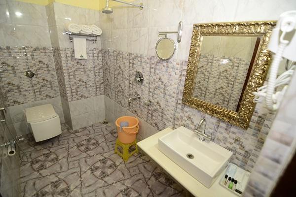 Hotel Little Palace Dibrugarh Ngoại thất bức ảnh